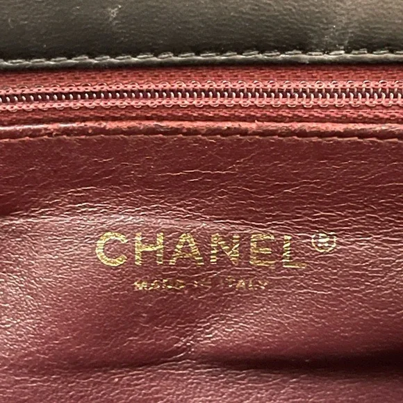 Authentic Chanel lambskin/calfskin large black chevon single flap shoulder bag - Picture 10 of 14